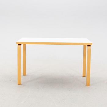 Alvar Aalto, bord, modell 80a, Artek, 2000-tal.