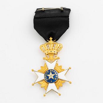 Order of the North Star, Knight's cross, 18 carat gold and enamel, CF Carlman 1934 in box.