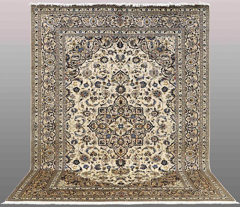 CARPET, Keshan, ca 349 x 253 cm.