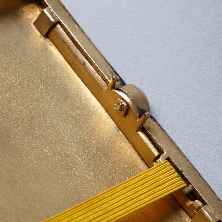 Icke identifierad mästarstämpel, CIGARETTETUI, silver, Moskva 1908-1917.