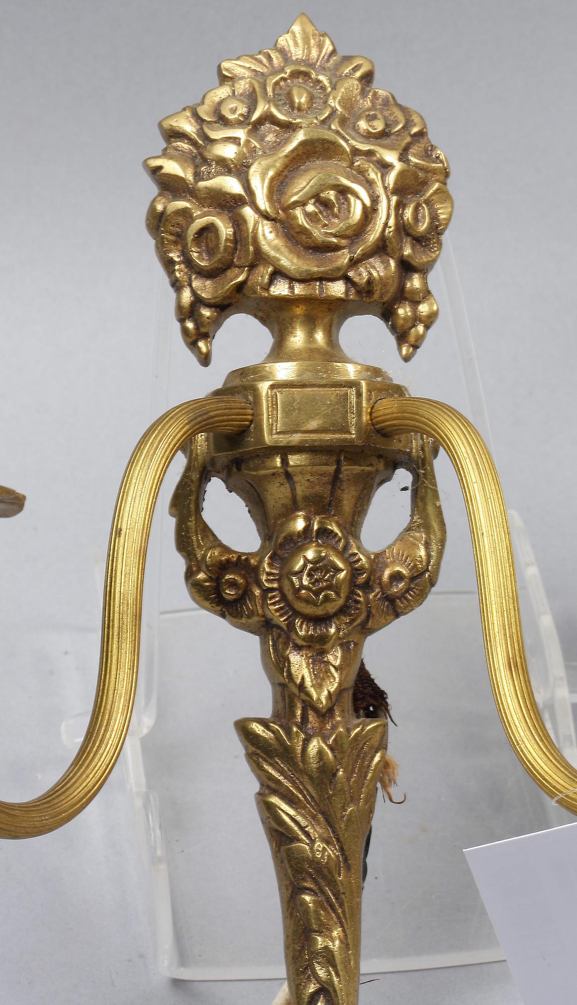 LAMPETTER, 3 st. Mässing. Gustaviansk stil, 1900-tal.