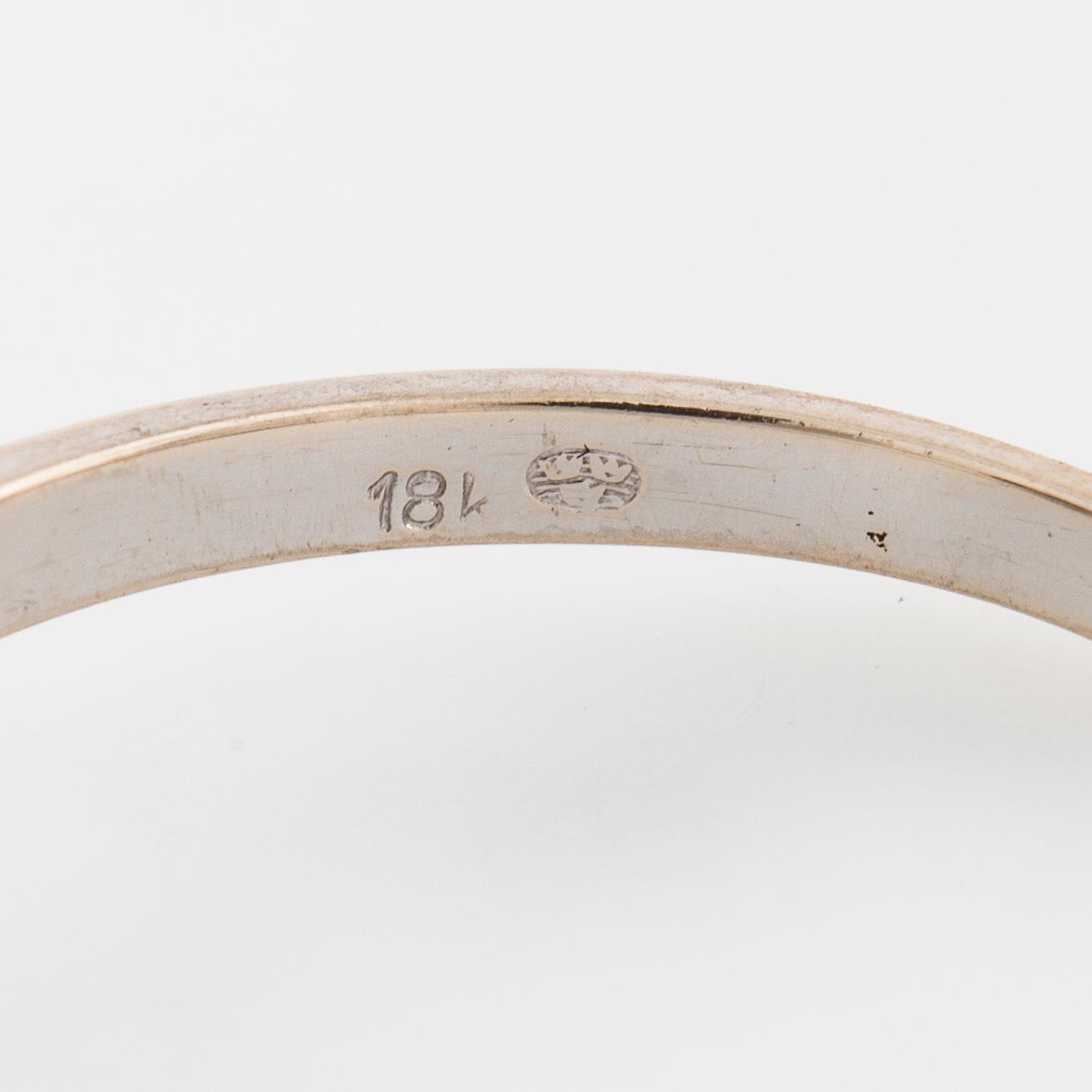 RING, med briljantslipade diamanter 0.55 ct, importstämplad.