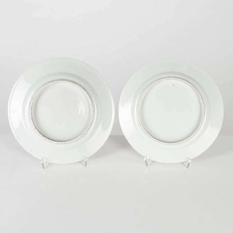 A pair of Chinese famille rose plates, 20th century.