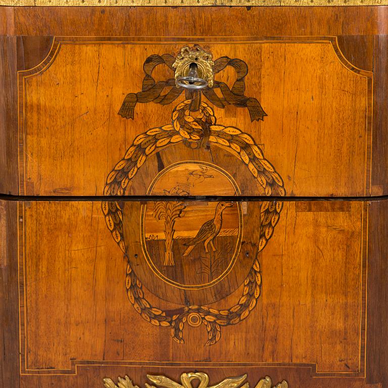 A Gustavian late 18th century commode attributed to J. Hultsten.