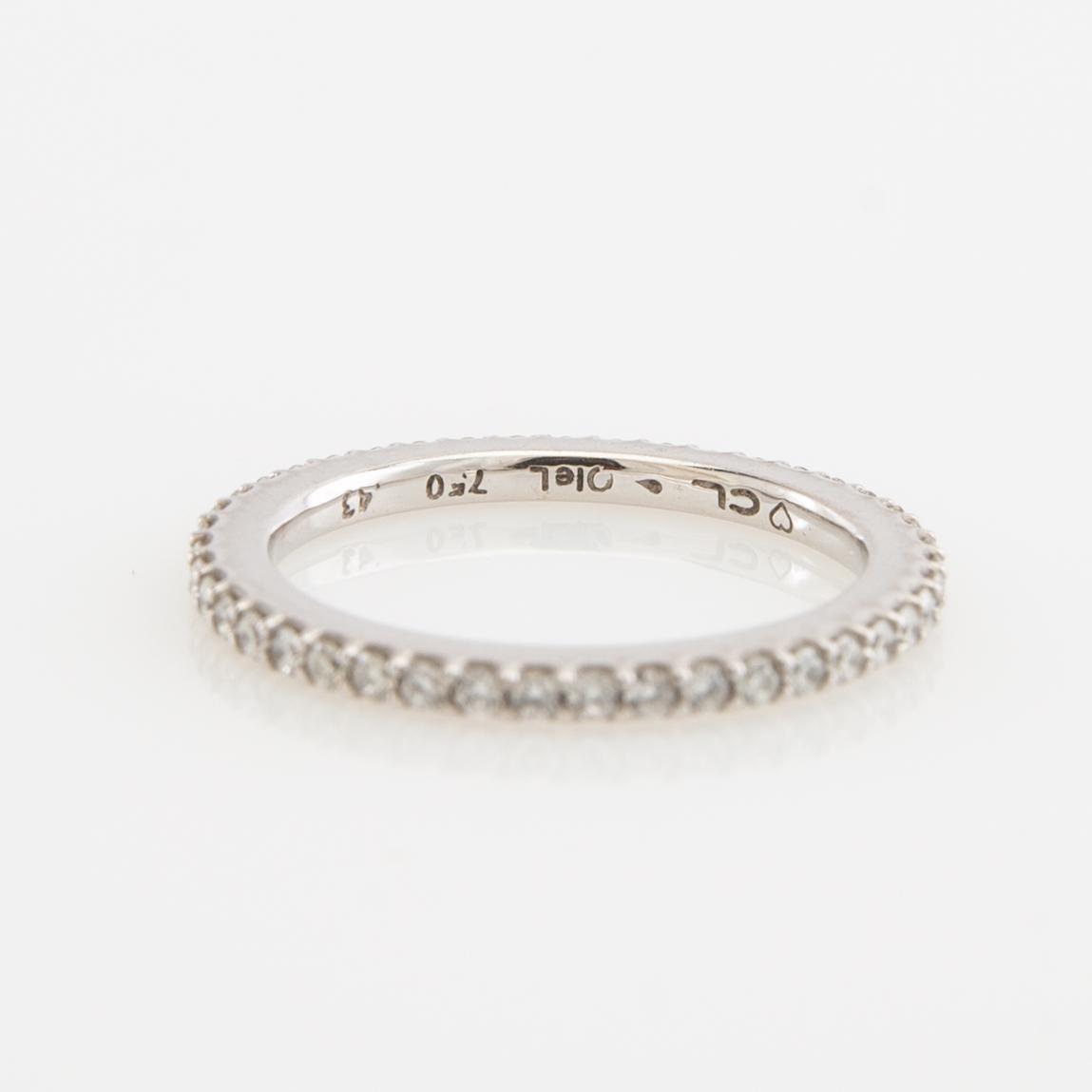 Ole Lynggaard, alliance ring, 18k white gold set with brilliant-cut diamonds.