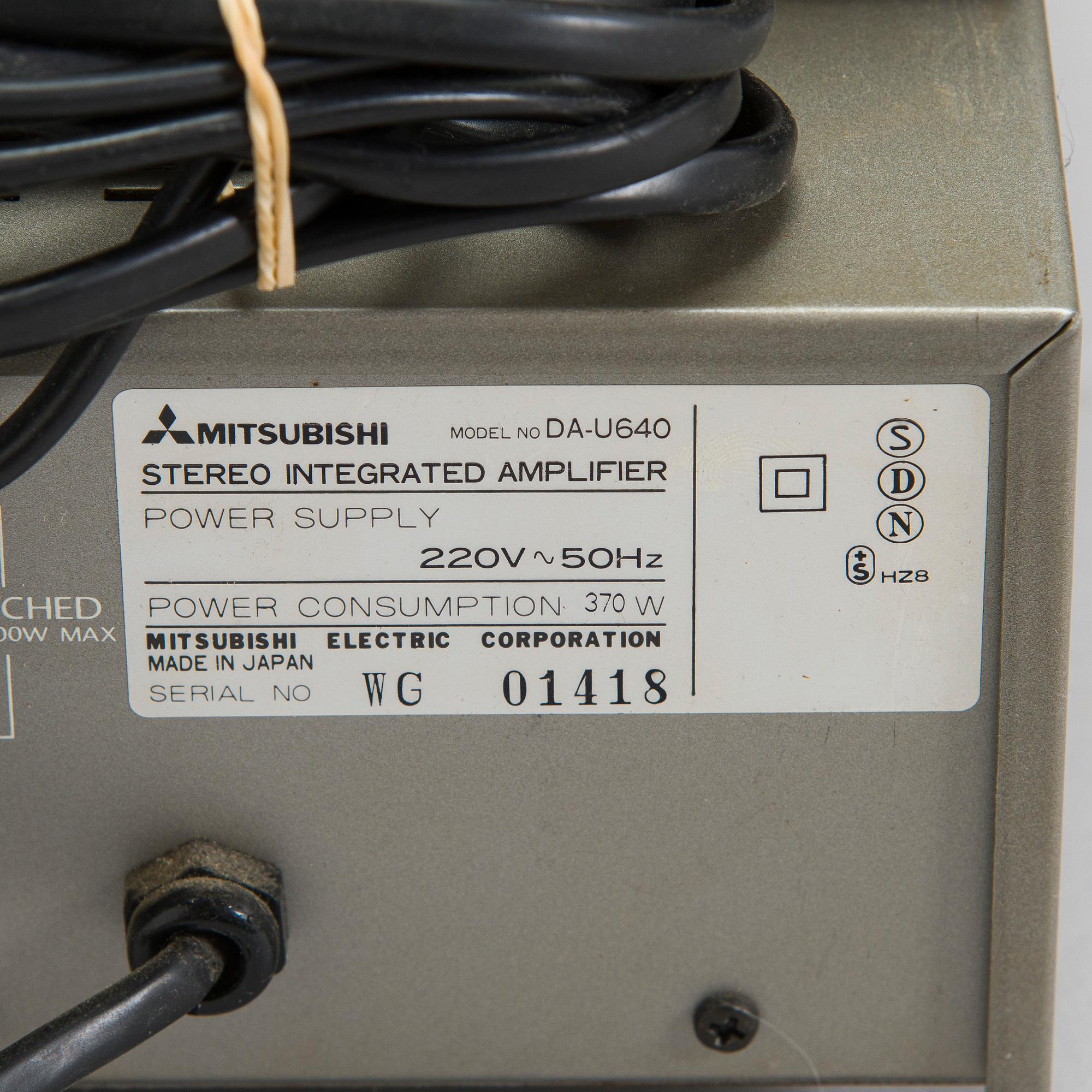 Vinylspelare, modell LT-5V, samt förstärkare och tuner, Mitsubishi, 1980-tal.