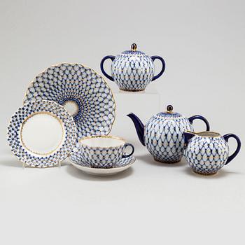 A 16-piece "Cobalt Net" porcelain set for coffee/ tea, Lomonosov, Soviet Union.