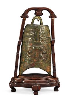 A bronze bell, Ming dynasty (1368-1644).