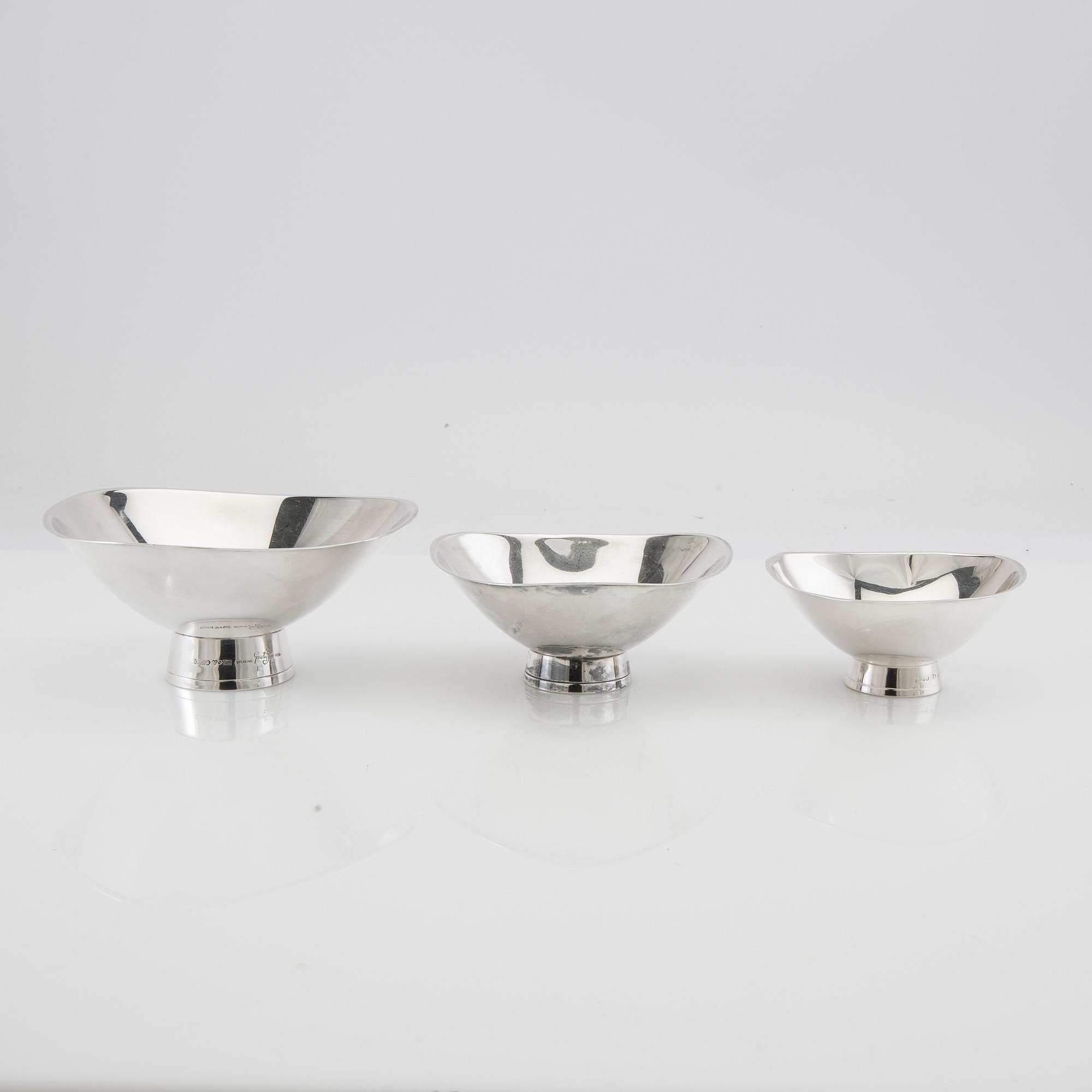 Gustaf Janson bowls, 3 pieces of sterling silver, CG Hallberg, Stockholm, 1950s/60s.