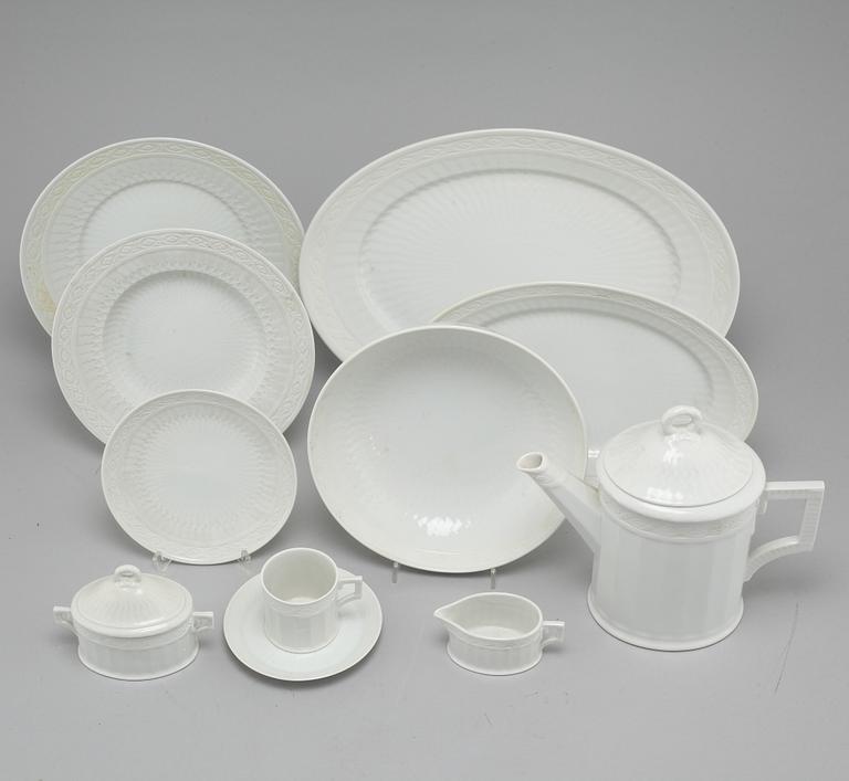 62 pieces dinner service named "Vifte".