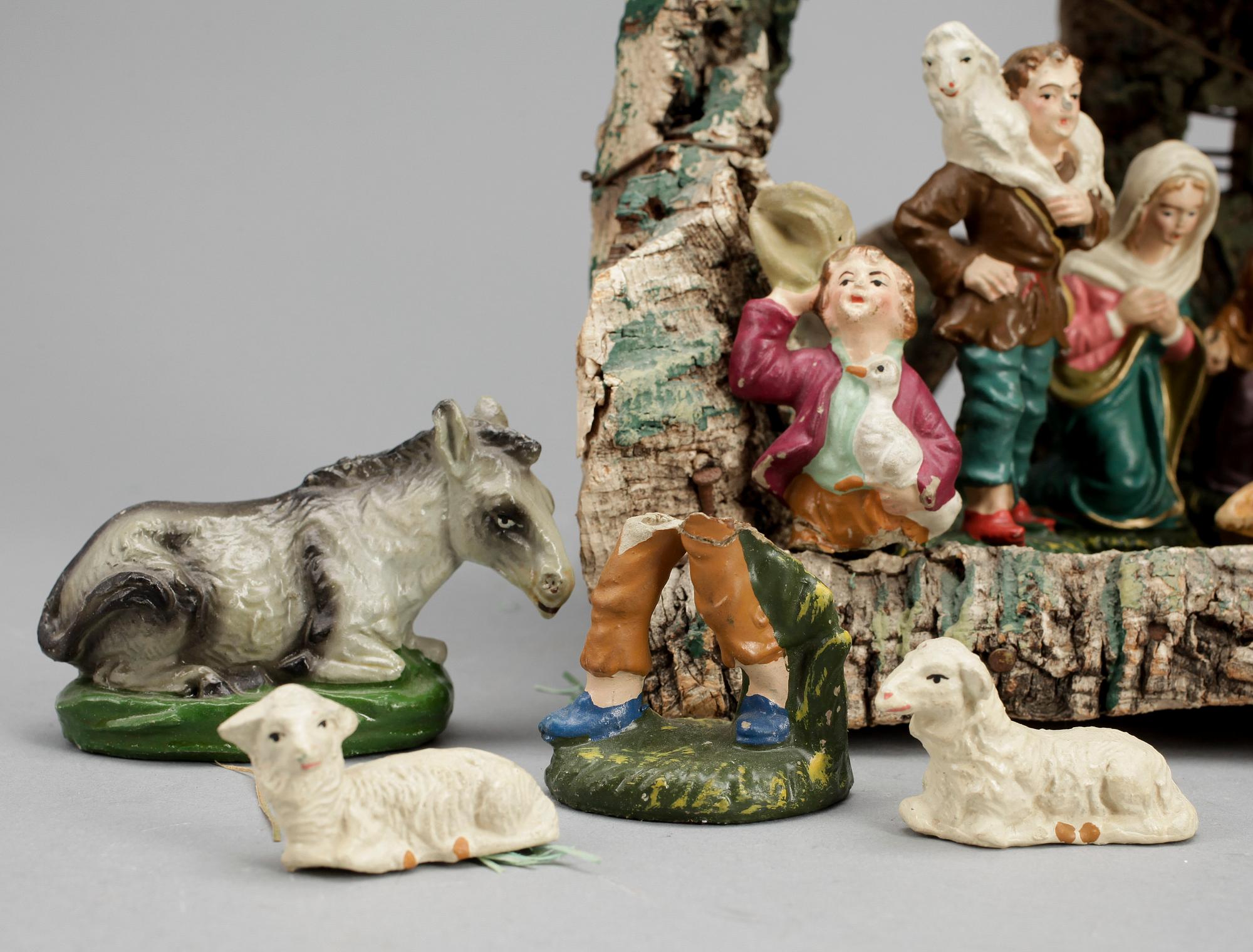 JULKRUBBA med FIGURER, 1900-tal.