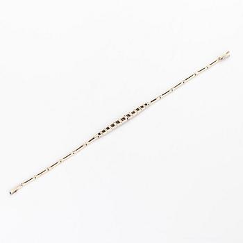 A ca 14K gold/silver bracelet, with diamonds total approx 0.92 ct, Moscow 1927-46.