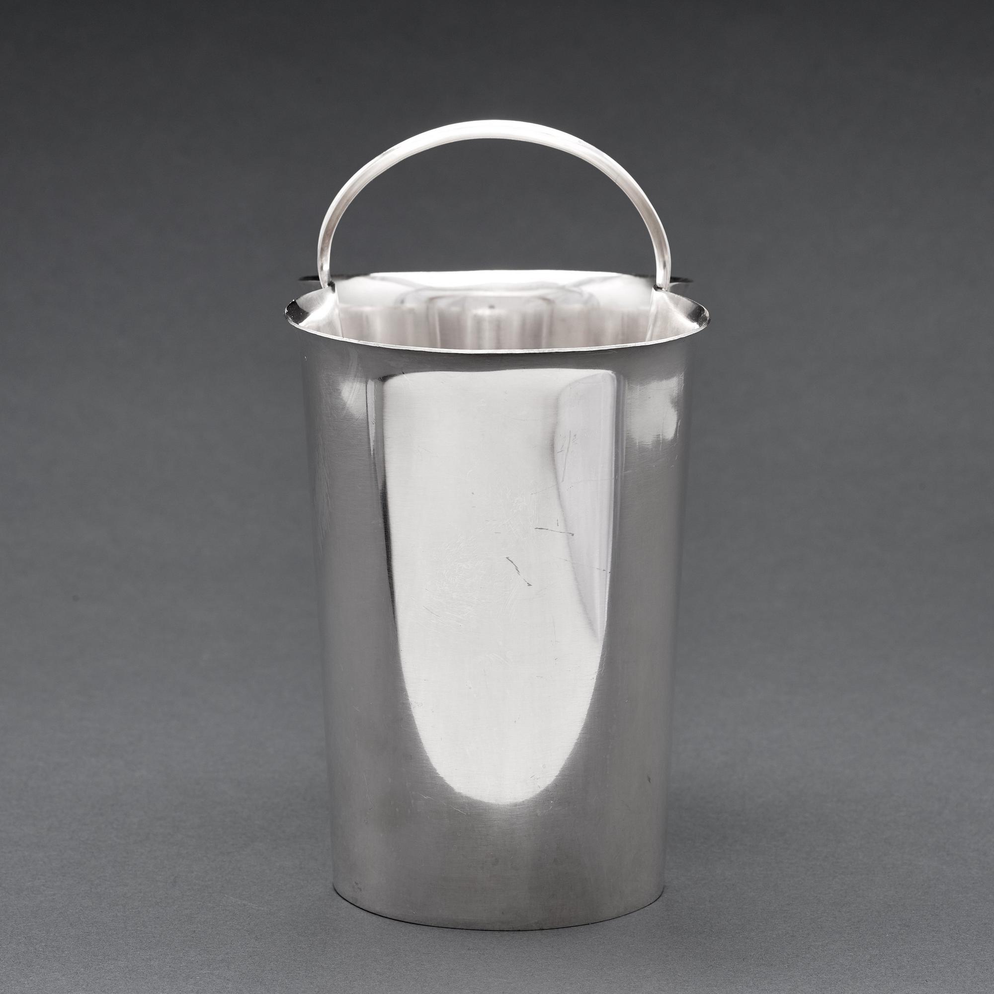Elon Arenhill, a sterling champagne cooler, Elona, Malmö 1992.