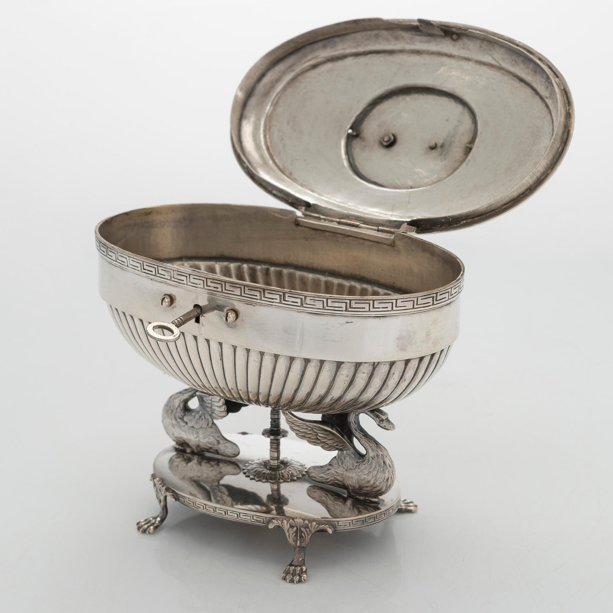Johan Petter Grönvall, sockerskrin, silver, Stockholm, sannolikt kring 1820. Empir.