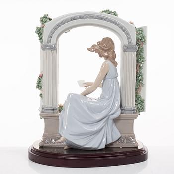 Marco Antonio Noguerón, figurin, "Thinking of love", Lladró, Spanien, 2007.