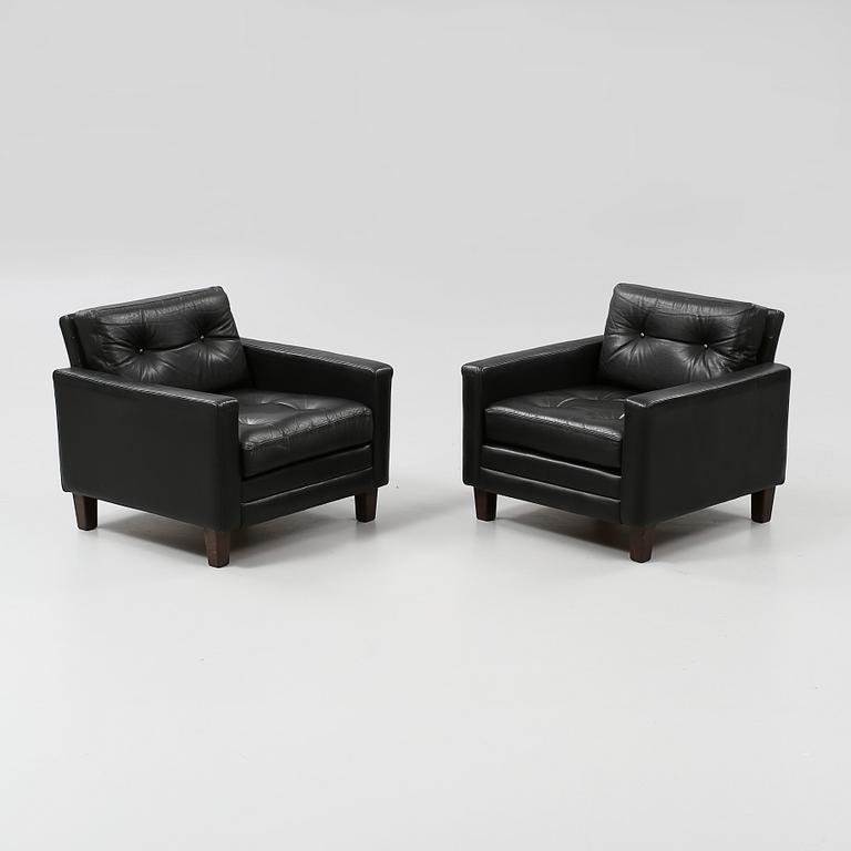 FÅTÖLJER, ett par, 1960-tal.