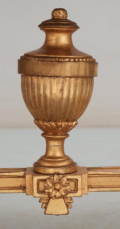 KONSOLBORD. Gustavianskt stockholmsarbete, 1700-talets slut.