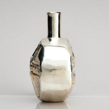 Lars Arby, a sterling silver bottle, mark of Lars Arby, Gothenburg, Sweden 1979.
