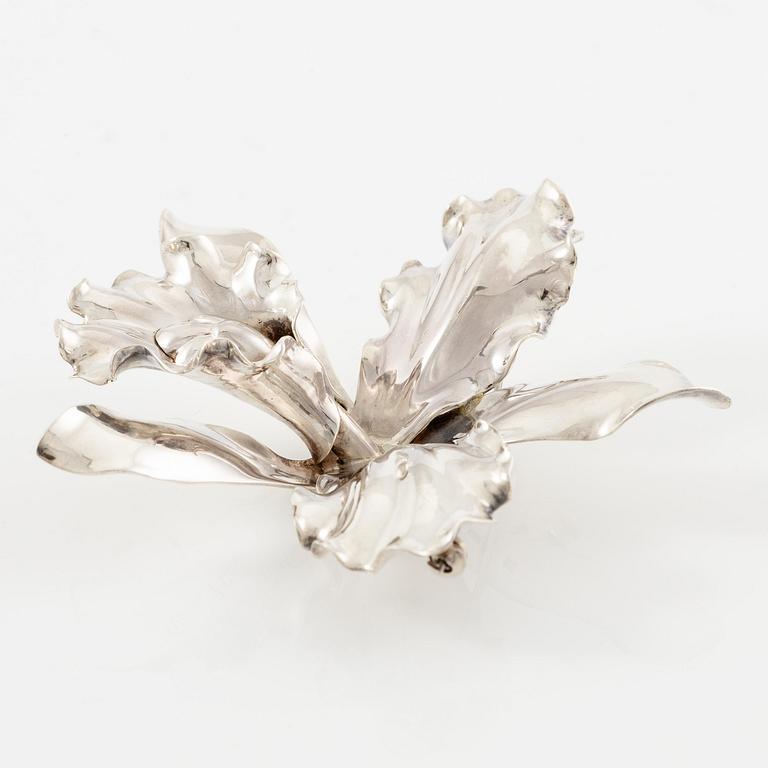 Wiwen Nilsson, a brooch, in the shape of a lily, sterling silver, Lund 1961.