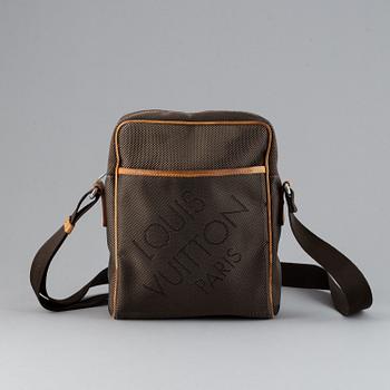Louis Vuitton, Terra Damier Geant Citadin PM Messenger Bag, 2008.
