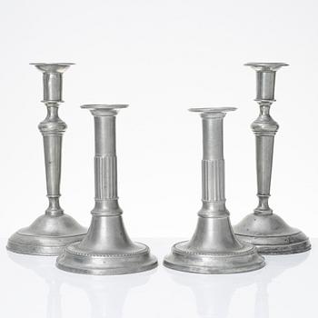 Ljusstakar, 2 par, tenn, bl.a. Israel Berglund, Malmö, 1800-tal.