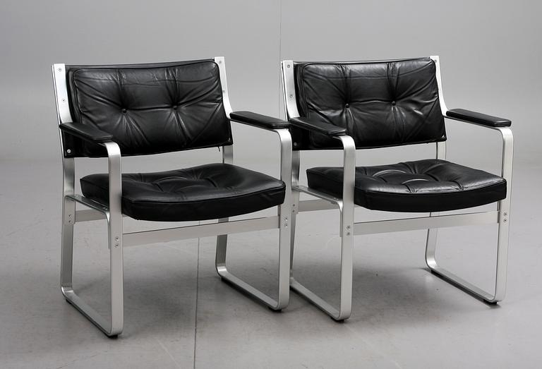 KARMSTOLAR, ett par, "Mondo", Karl-Erik Ekselius för JOC, Vetlanda.