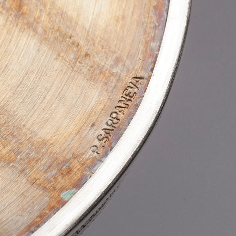 LJUSSTAKAR, ett par, silver, Pentti Sarpaneva, Turun Hopea, Åbo 1978-1979.