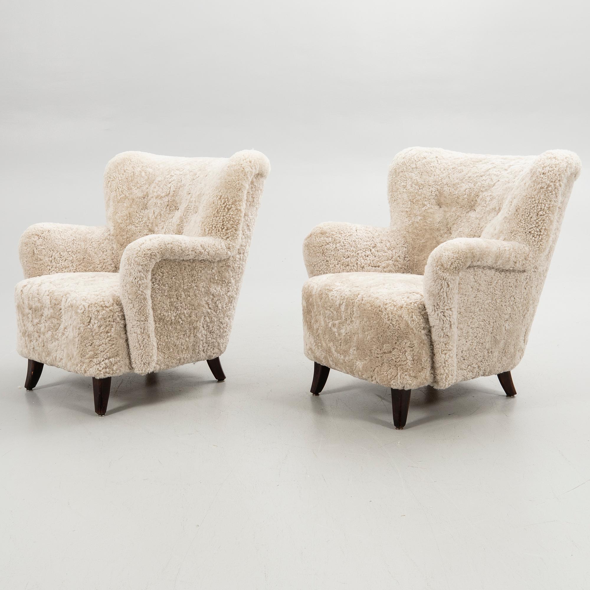 Ilmari Lappalainen, Armchairs, a pair, "Laila", Asko, Finland, 1940s/50s.