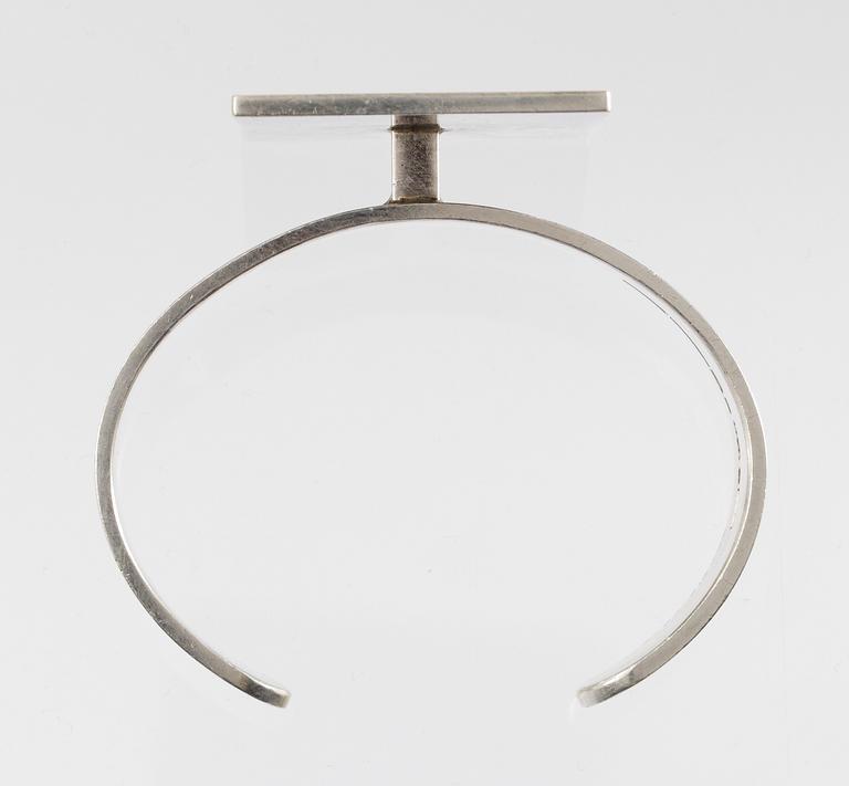 A Sigurd Persson sterling and partly gilt bangle, Stockholm 1964.