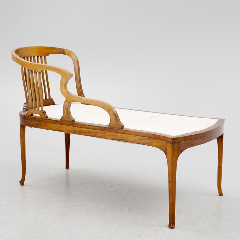 An Art Nouveau daybed, beginning of the 20th century.