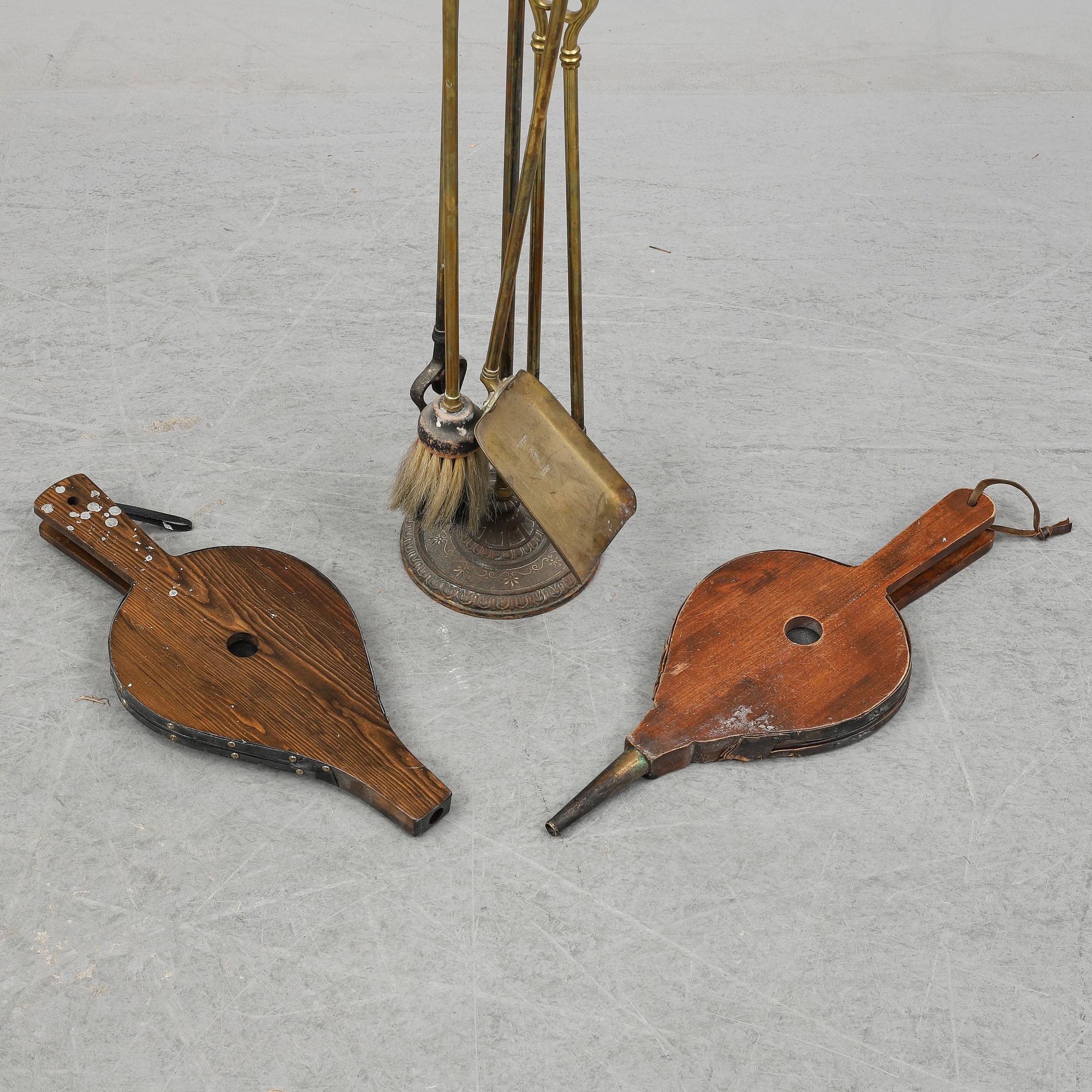 Stove utensils, 6 pcs and a stand, 20th ct.