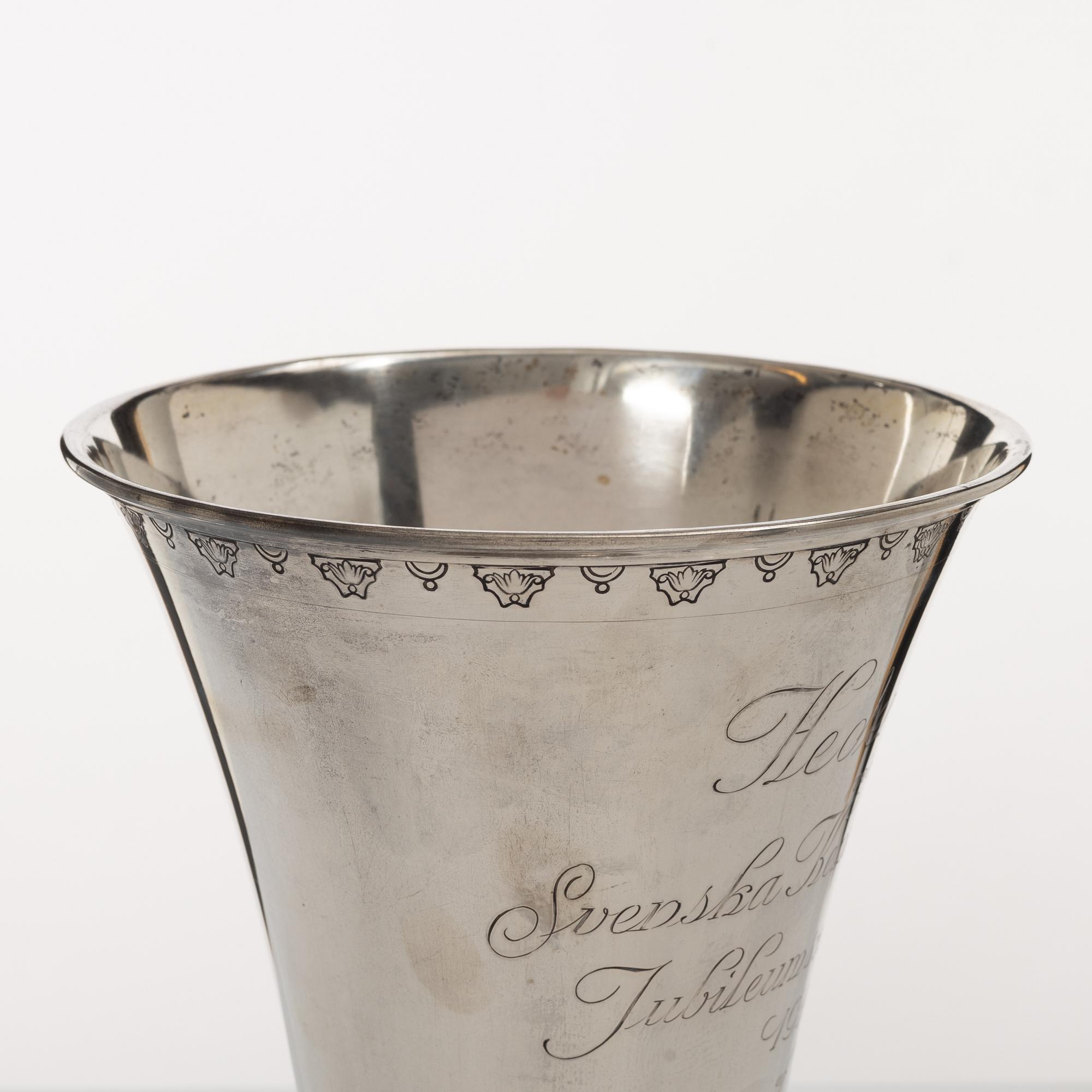 A silver beaker by CF Carlman Stockholm, 1909.