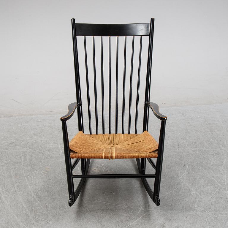 Hans J Wegner, gungstol, "J 16". Danmark, 1900-talet sandra hälft.