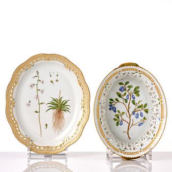 A Royal Copenhagen 'Flora Danica' chesnut basket with stand, Denmark, 20th Century.