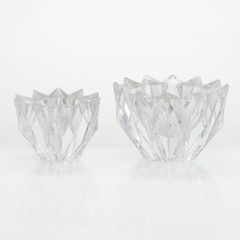 Aimo Okkolin, two Water Lily crystal bowl, both signed Aimo Okkolin, Riihimäen Lasi Oy 1988.