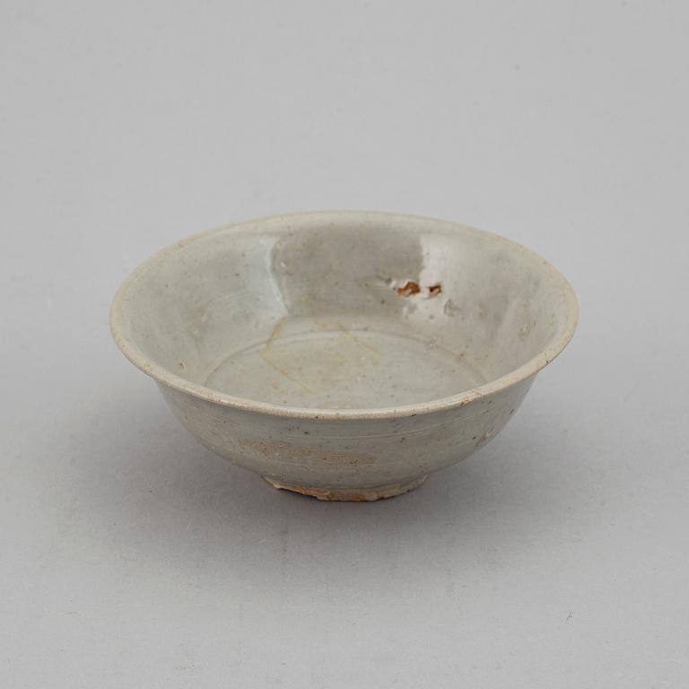 A group of three bowls, South East Asian, 17th Century or older.