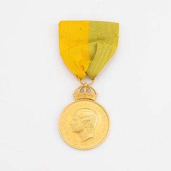 A Swedish gold medal, dated 1978.