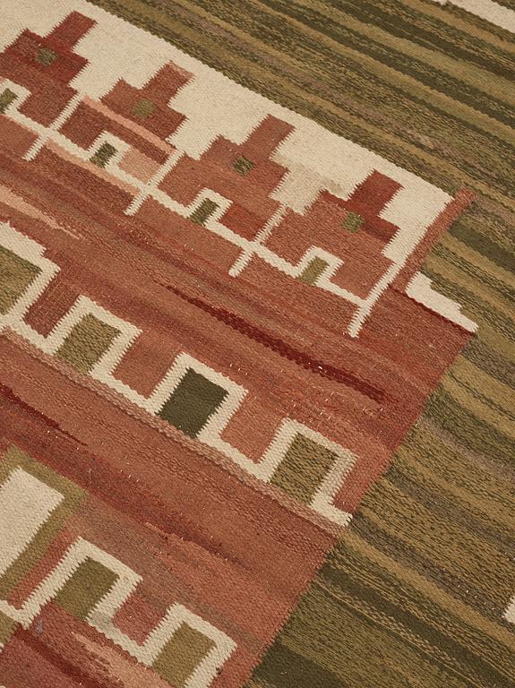 Barbro Nilsson, Matto,"Slottet", flat weave, ca 280-282 x 295,5-309,5 cm, designed by Barbro Nilsson, unsigned.