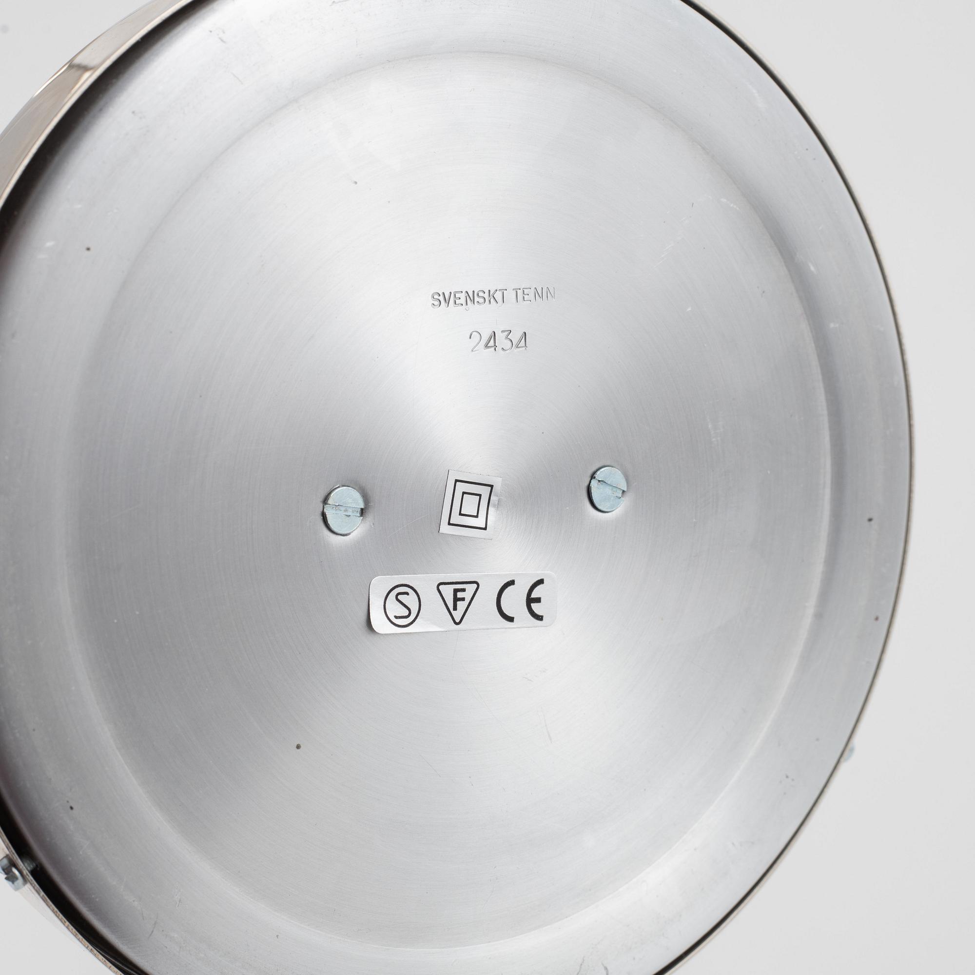 Josef Frank, bordslampa, modell 2434, Firma Svenskt Tenn.