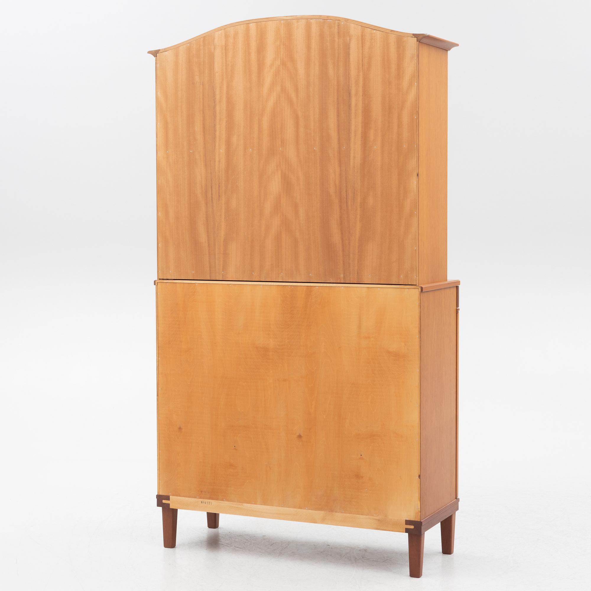 Carl Malmsten, a 'Herrgården' vitrine cabinet, 21st century.