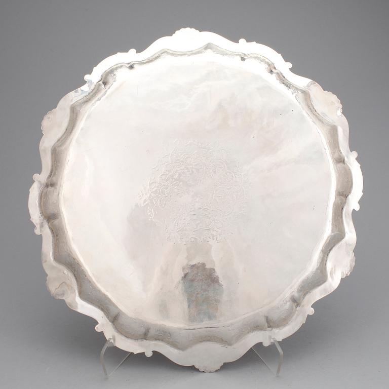 FAT, silver, rokokostil, svenska importstämplar, tidigt 1900-tal. Vikt 1329 cm.