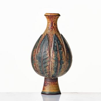 Wilhelm Kåge, a "Farsta" stoneware vase, Gustavsberg studio, Sweden 1948.