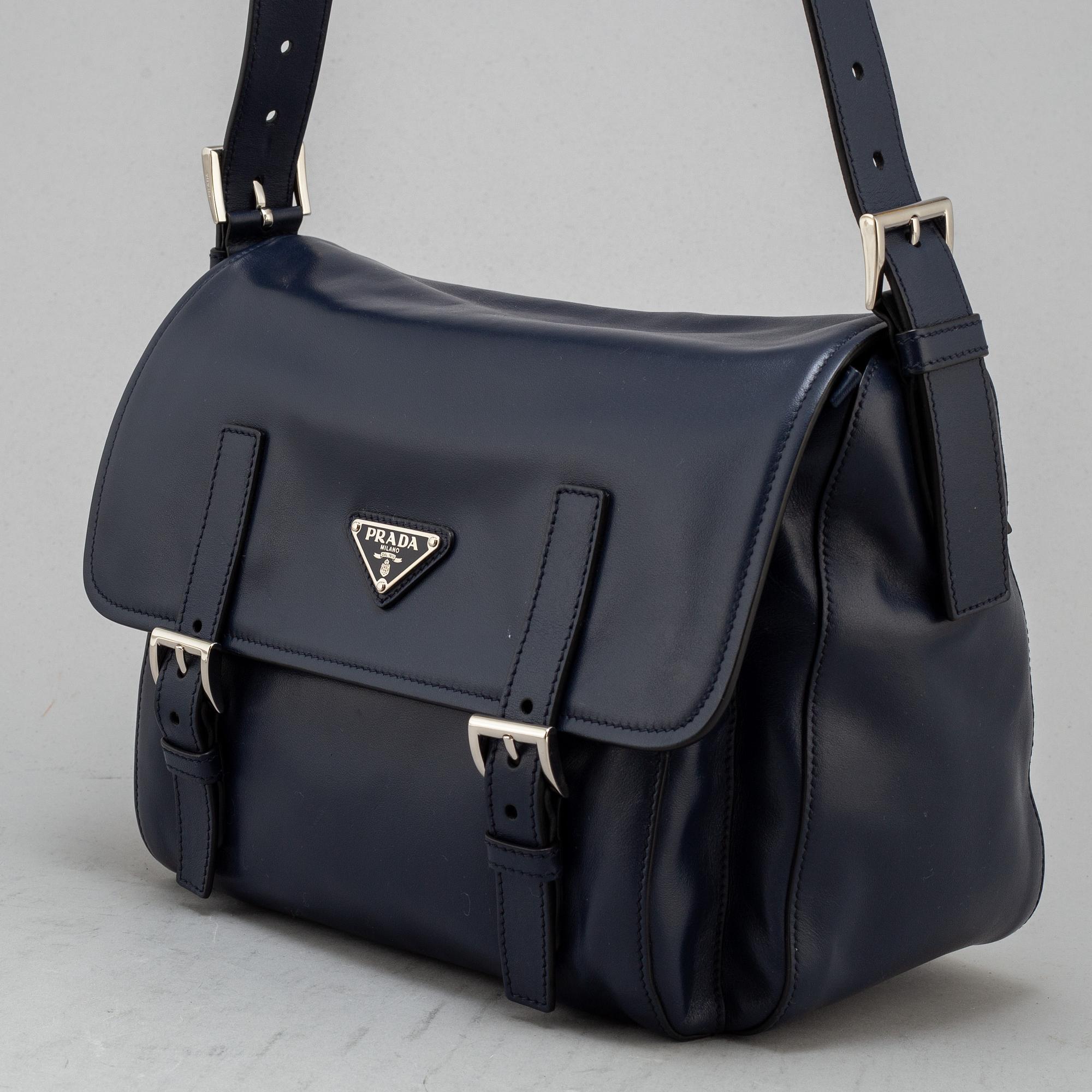 PRADA Pattina Messenger bag Tessuto Vela Baltico Bukowskis