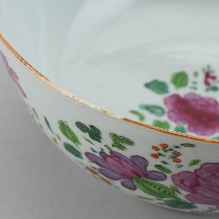Bålskål, kompaniporslin. Qingdynastin, Qianlong (1736-95).