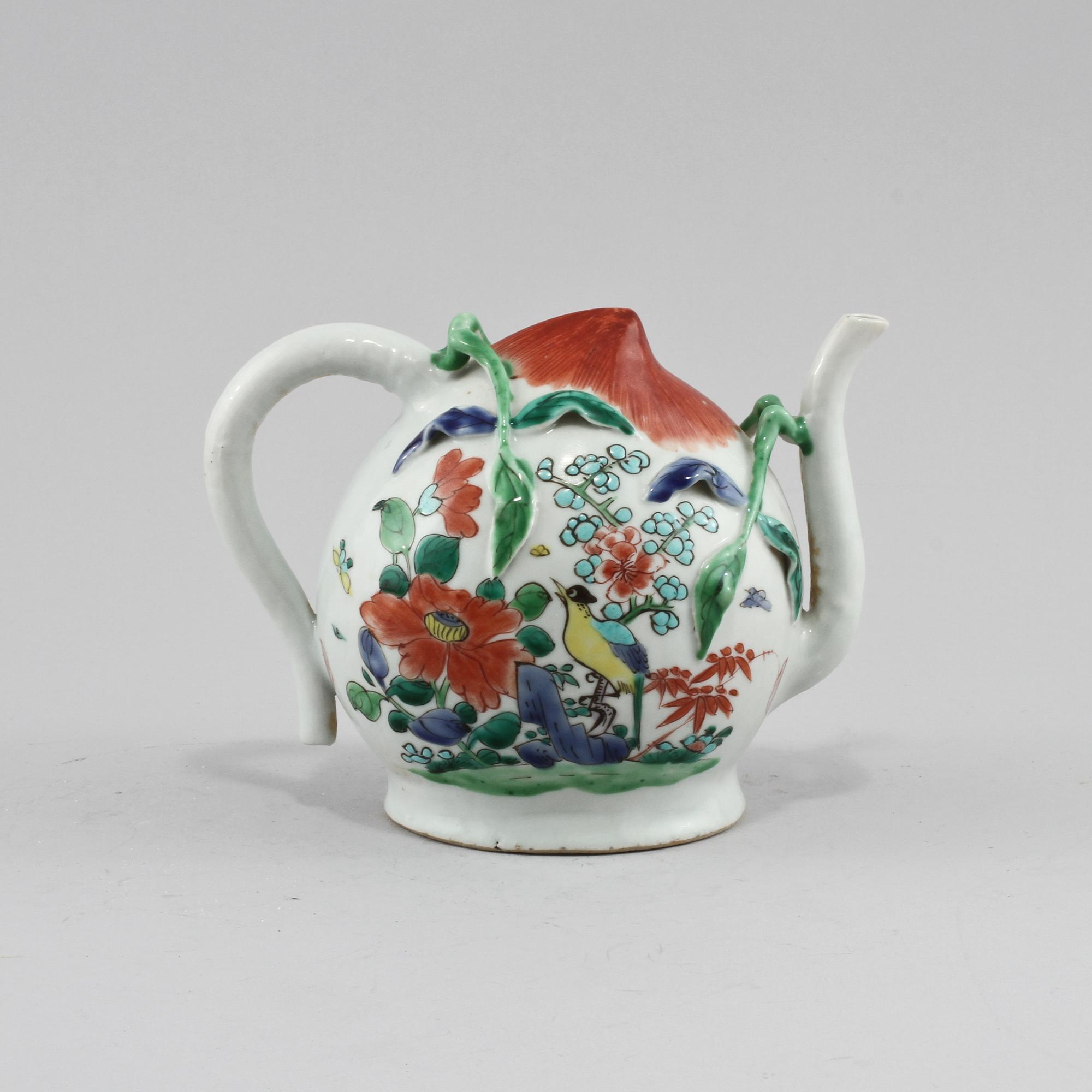 KANNA, porslin, Kina, troligen omkring sekelskiftet 1800/1900.