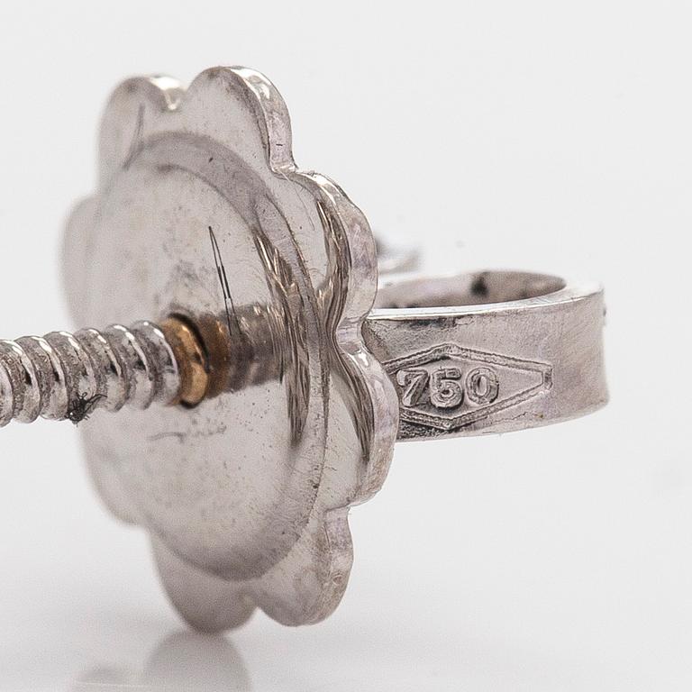 Korvakorut, 18K valkokultaa, ja briljanttihiottuja timantteja. Mukana GIA-raportti.