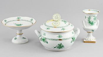 SERVISDELAR, 120 delar, porslin, Apponyi samt Indisk flätkorg, Herend, Ungern, 1900-tal.