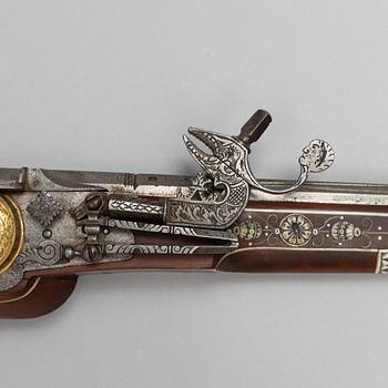 Wheel lock pistol, early 17th century, Saxony.