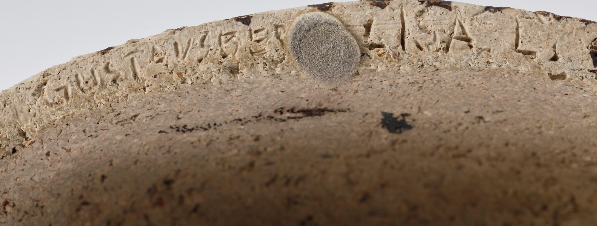 FIGURIN, keramik, Lisa Larson Gustavsberg. Sign o otydl dat.