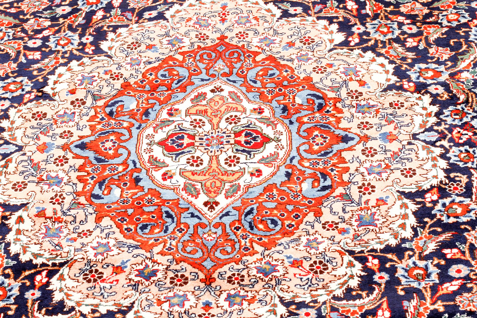 MATTA, Kashmar, 390 x 297 cm.